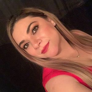 Meet your Posher, Criselda